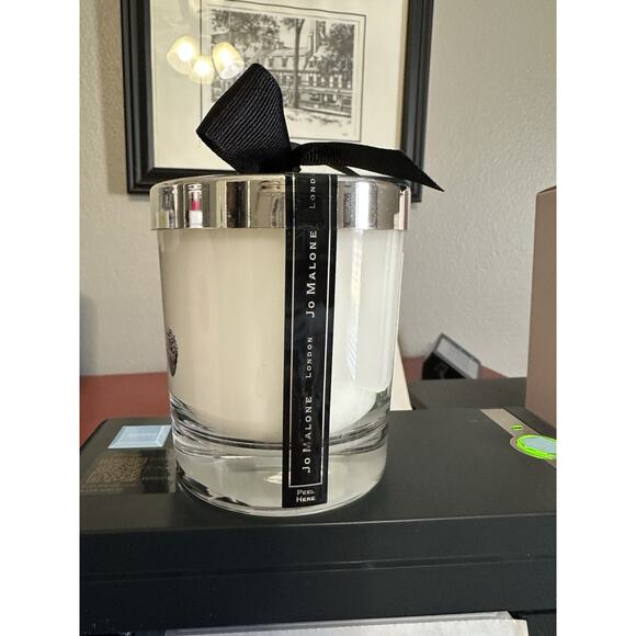 Jo Malone WILD BLUEBELL Scented Candle - 200g / 7oz 2.5in/6.35cm New - Sealed - Picture 3 of 5